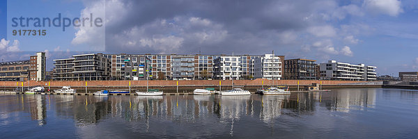 Deutschland  Bremen  Panoramablick auf den neuen Stadtteil Überseestadt