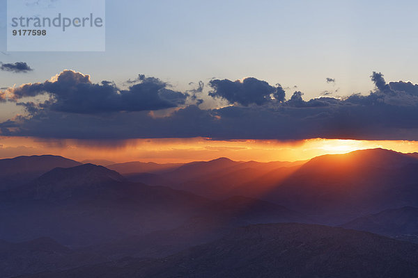 Türkei  Anatolien  Sonnenuntergang am Berg Nemrut
