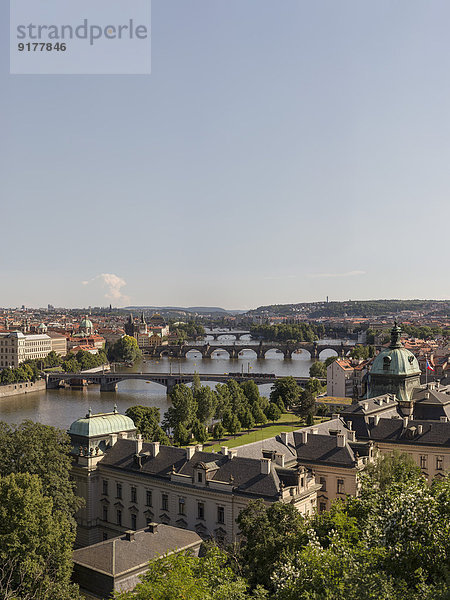Tschechische Republik  Prag  Ansicht der Brücken über den Fluss Vitava