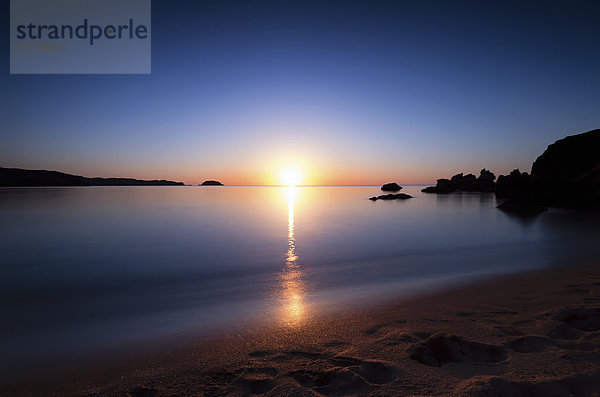 Spanien  Menorca  Sonnenuntergang am Playa de Cavalleria