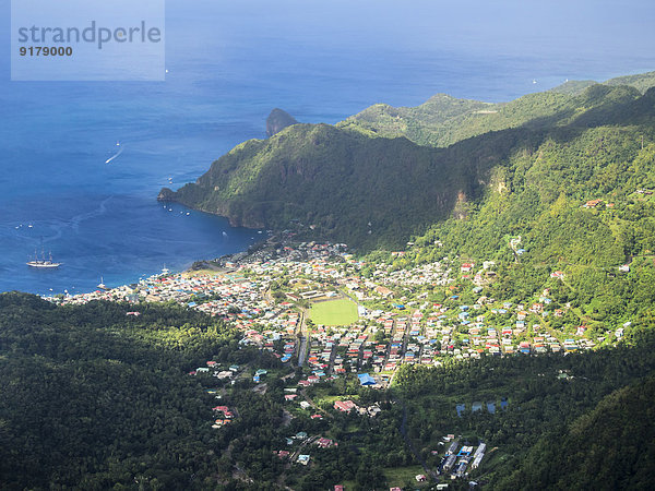 Karibik  St. Lucia  Luftaufnahme von Soufriere