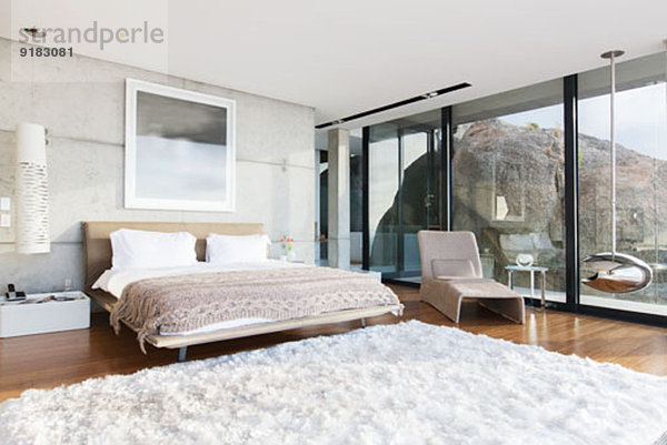 Shag Teppich im modernen Schlafzimmer