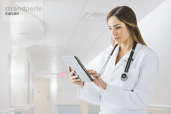benutzen Arzt Krankenhaus mischen Tablet PC Mixed