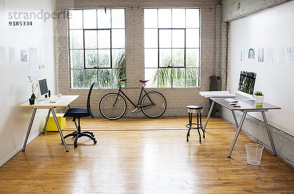 Schreibtisch Büro Fahrrad Rad modern
