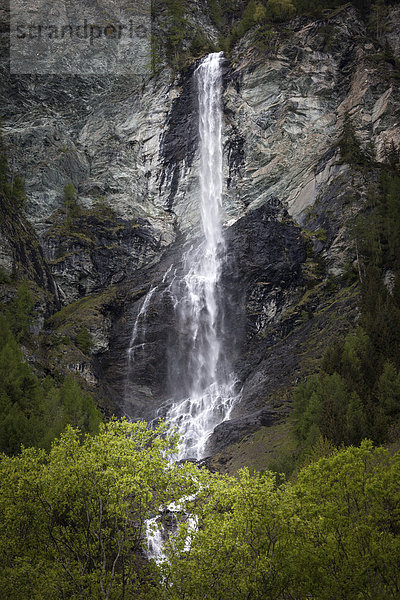 Wasserfall am Großglockner  bei Heiligenblut  Kärnten  Österreich