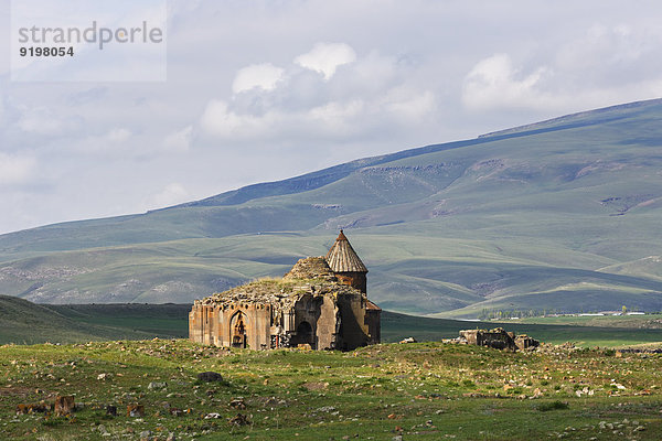 Apostelkirche oder Havariler Kilisesi  ehemalige armenische Hauptstadt Ani  Kars  Seidenstraße  Ostanatolien  Anatolien  Türkei