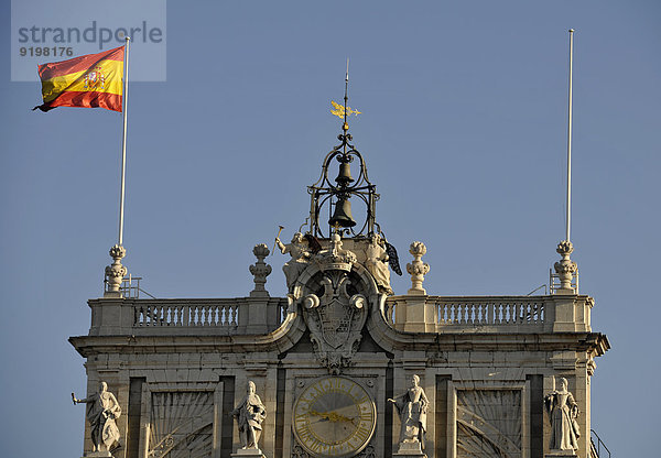 Madrid Hauptstadt Palast Schloß Schlösser Spanien