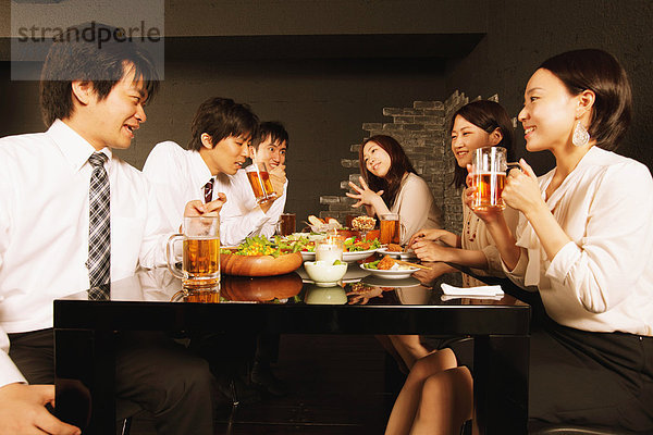 Mensch Menschen Essen außer Haus Business japanisch