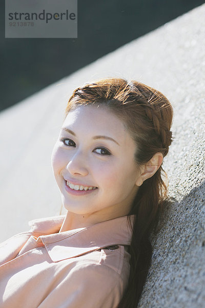 Portrait Frau lächeln japanisch