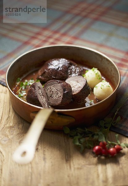 Gänsebrust mit kleinen Knödeln