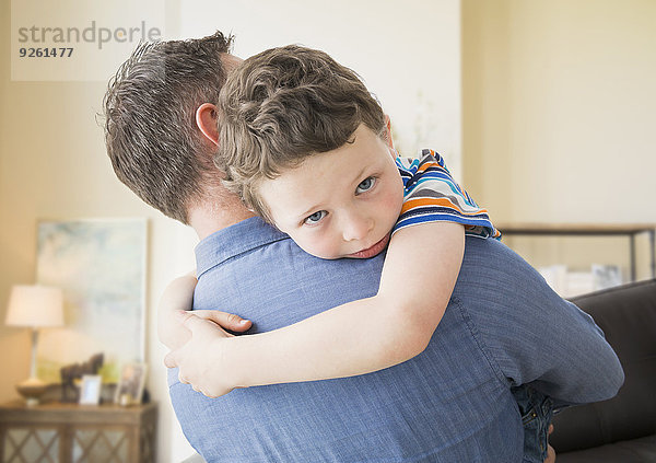 Europäer tragen Menschlicher Vater Sohn Zimmer Wohnzimmer