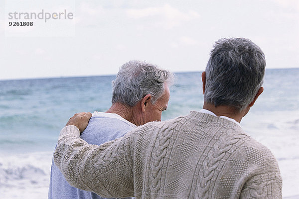 Europäer gehen Strand Menschlicher Vater Sohn