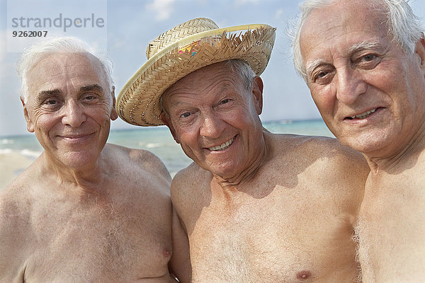 Senior Senioren Mann lächeln Strand