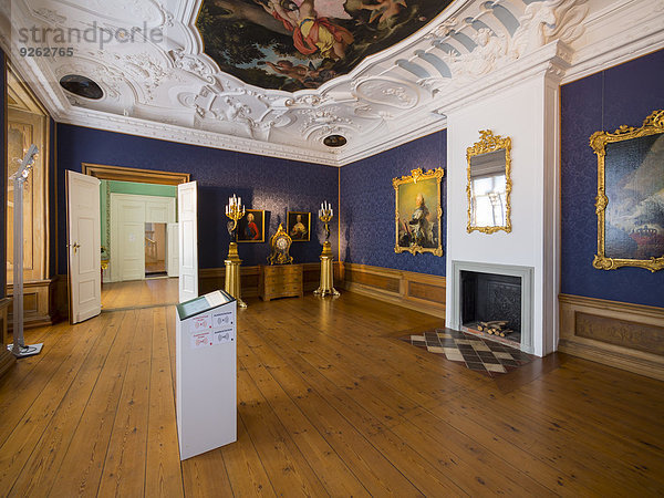 Deutschland  Eutin  Schloss Eutin  Showrooms mit historischem Interieur