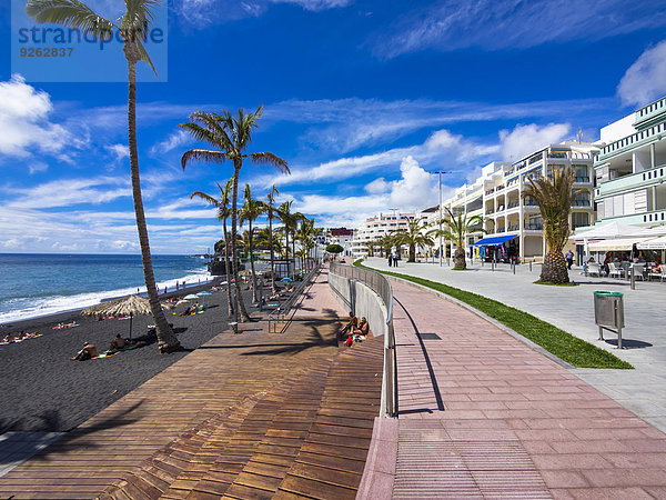 Spanien  Balearen  Puerto Naos  Strandpromenade