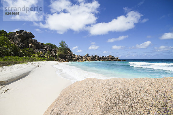 Seychellen  Blick auf den Petit Anse Strand auf La DIgue Island