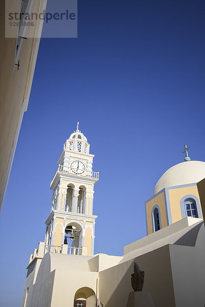 Griechenland  Kykladen  Santorini  Blick auf die Kirche St. Johann Baptist