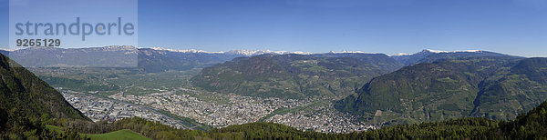 Italien  Südtirol  Blick von Kohlern über Bozen