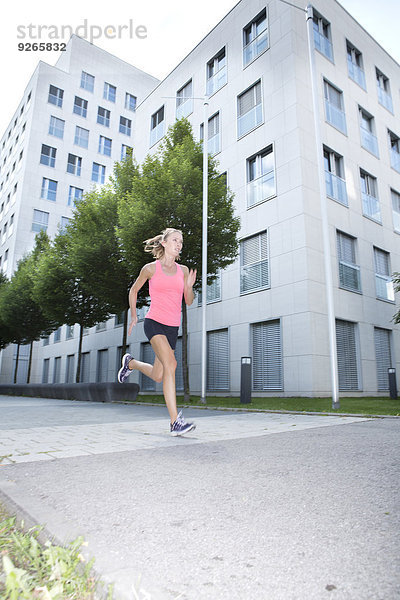Germany  Munich  Female jogger