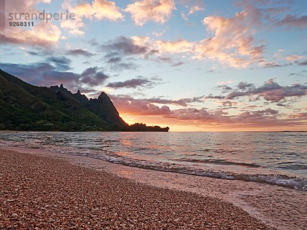 Tunnel Strand bei Sonnenuntergang  Kaua'i  Hawaii  USA