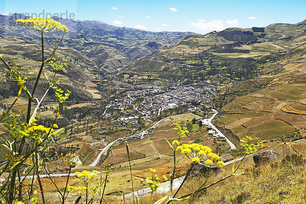 Stadtansicht  Start der Andenbahn Nariz del Diablo  Alausi  Provinz Chimborazo  Ecuador