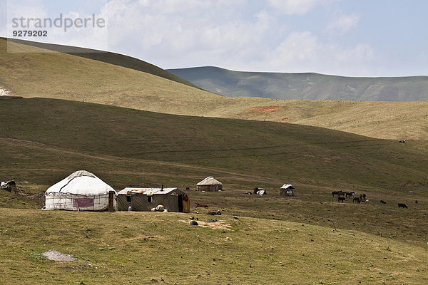 Jurten  bei Gülchö  Pamir Highway  M41  Osh  Kirgistan