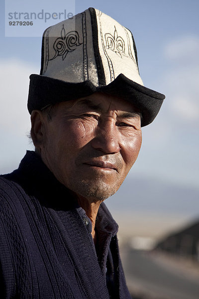 Kirgise  Portrait  Sary-Tash  Osh  Kirgistan