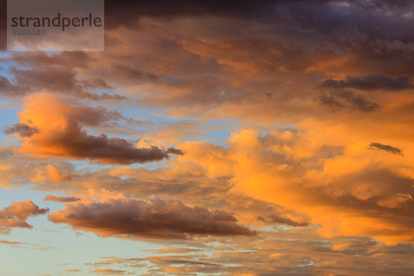 Wolkenformationen am Abendhimmel  Namibia