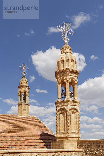 Kirchtürme vom Kloster Mor Gabriel oder Mar Gabriel  bei Midyat  Provinz Mardin  Tur Abdin  Südostanatolien  Anatolien  Türkei
