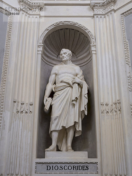 Statue von Dioscorides in der Villa Giulia  Palermo  Sizilien  Italien