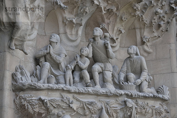 Detail der Geburtsfassade der Sagrada Familia  Sühnekirche der heiligen Familie  von Antoni Gaudí  Unesco-Weltkulturerbe  Barcelona  Katalonien  Spanien