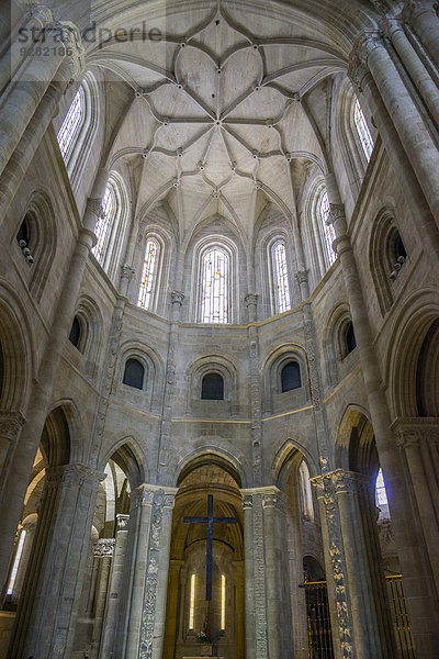 Innenraum der spätgotischen Kathedrale von Santo Domingo de la Calzada  Santo Domingo de la Calzada  La Rioja  Spanien