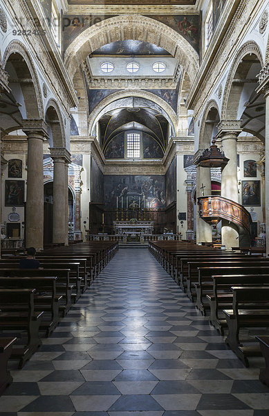 Hauptschiff mit Vierung und Chor  barocke Kathedrale Sant'Agata  Gallipoli  Provinz Lecce  Apulien  Italien