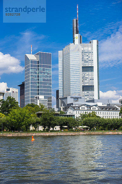 Mainufer  Commerzbank Tower  Taunusturm  Frankfurt am Main  Hessen  Deutschland  Europa
