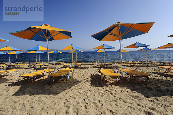 Strand Sonnenschirm Schirm Veranda Dodekanes Griechenland Sonne