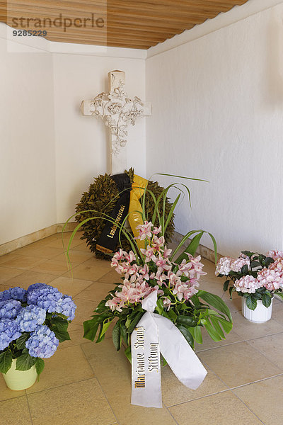 Strauß-Gruft  Grab von Marianne und Franz Josef Strauß  Rott am Inn  Oberbayern  Bayern  Deutschland