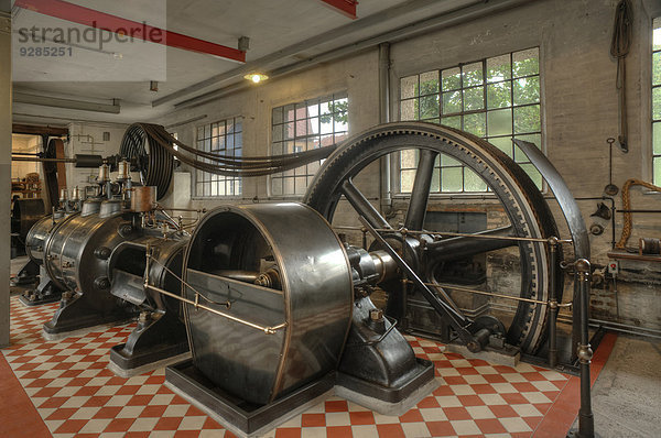 Dampfmaschine  1903 bis 1985 in einer Laufer Holzwarenfabrik  heute Industriemuseum Lauf  Lauf an der Pegnitz  Mittelfranken  Bayern  Deutschland
