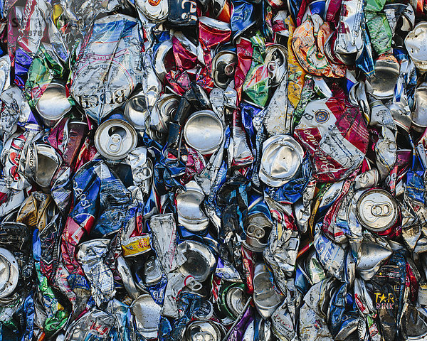 Masse der Aluminiumdosen  die in einer Recyclinganlage verarbeitet werden.