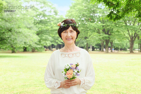 Senior Senioren Frau Erwachsener japanisch