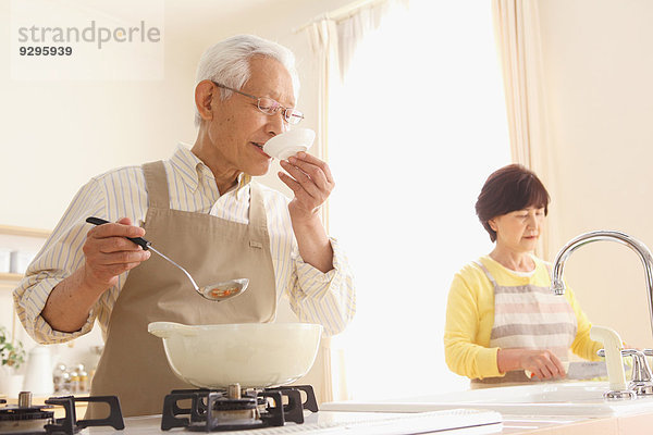 Senior Senioren Küche Erwachsener japanisch