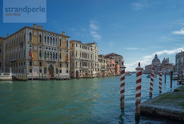 Blick auf Pier und Canal Grande  Venedig  Veneto  Italien