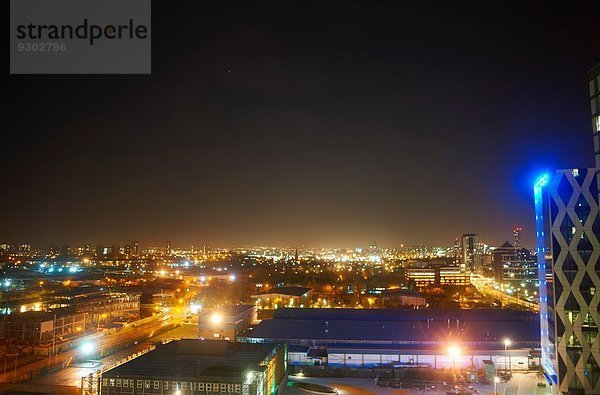 Media City  Stadtbild bei Nacht  Manchester  UK