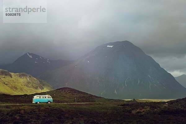 Wohnmobil unterwegs in den schottischen Highlands  Schottland
