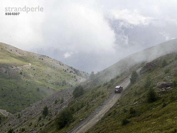 Geländewagen  Assietta-Kammstrasse  Cottische Alpen  Westalpen  Alpen  Piemont  Italien  Europa