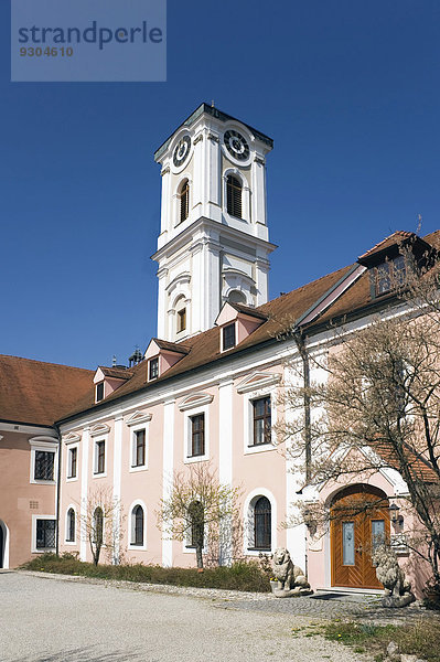 Kirche des ehemaligen Klosters Asbach  entstanden 1771 bis 1780  Frühklassizismus  nach Plänen von François de Cuvilliés dem Jüngeren  Asbach  Niederbayern  Bayern  Deutschland