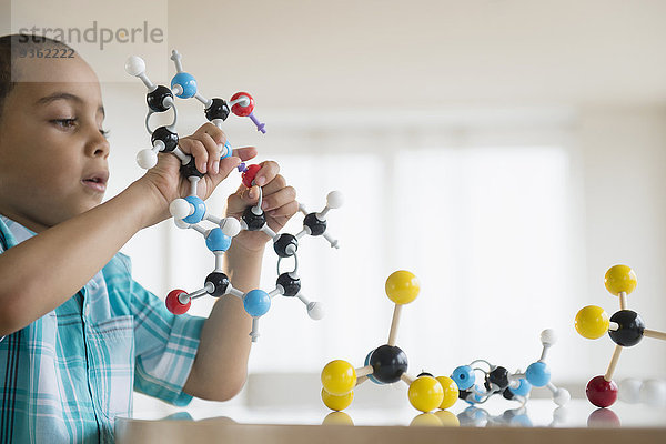 Junge - Person Modell mischen Molekül Mixed spielen