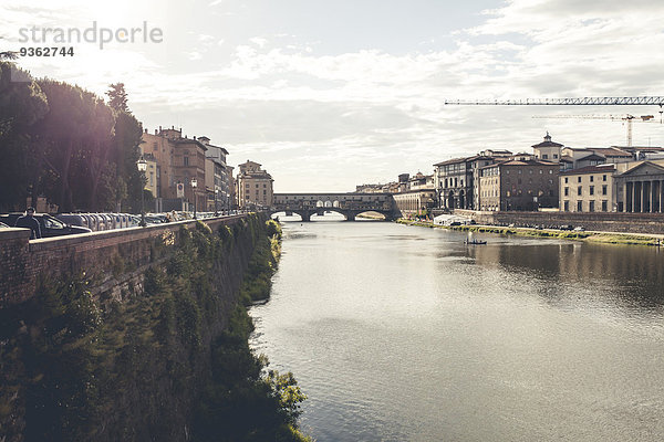Italien  Toskana  Florenz  Arno mit Ponte Vecchio