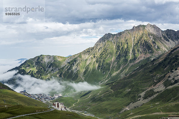 Frankreich  Hautes-Pyrenees  Skigebiet La Mongie und Pass Col du Tourmalet