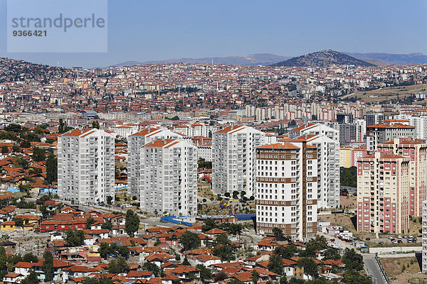 Türkei  Ankara  Blick auf die Stadt  Gecekondu Wohnung