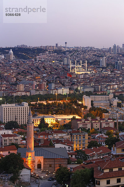 Türkei  Ankara  Stadtansicht mit Aslanhane und Kocatepe-Moschee